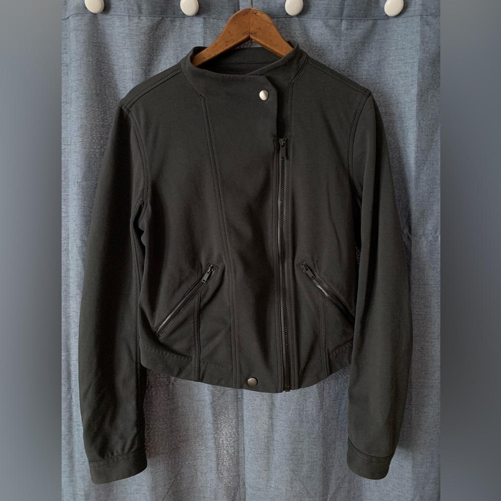 Calvin Klein sz MED dark grey jacket